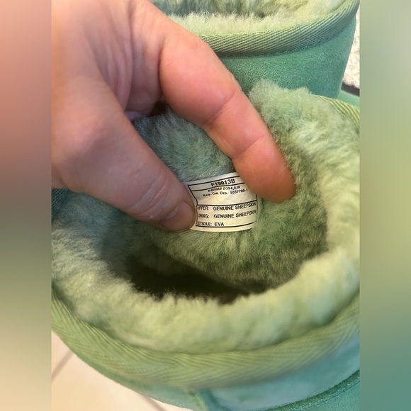 UGG Australia Women's Classic Ultra Mini ll  Mint Green Size 8 - Picture 6 of 7
